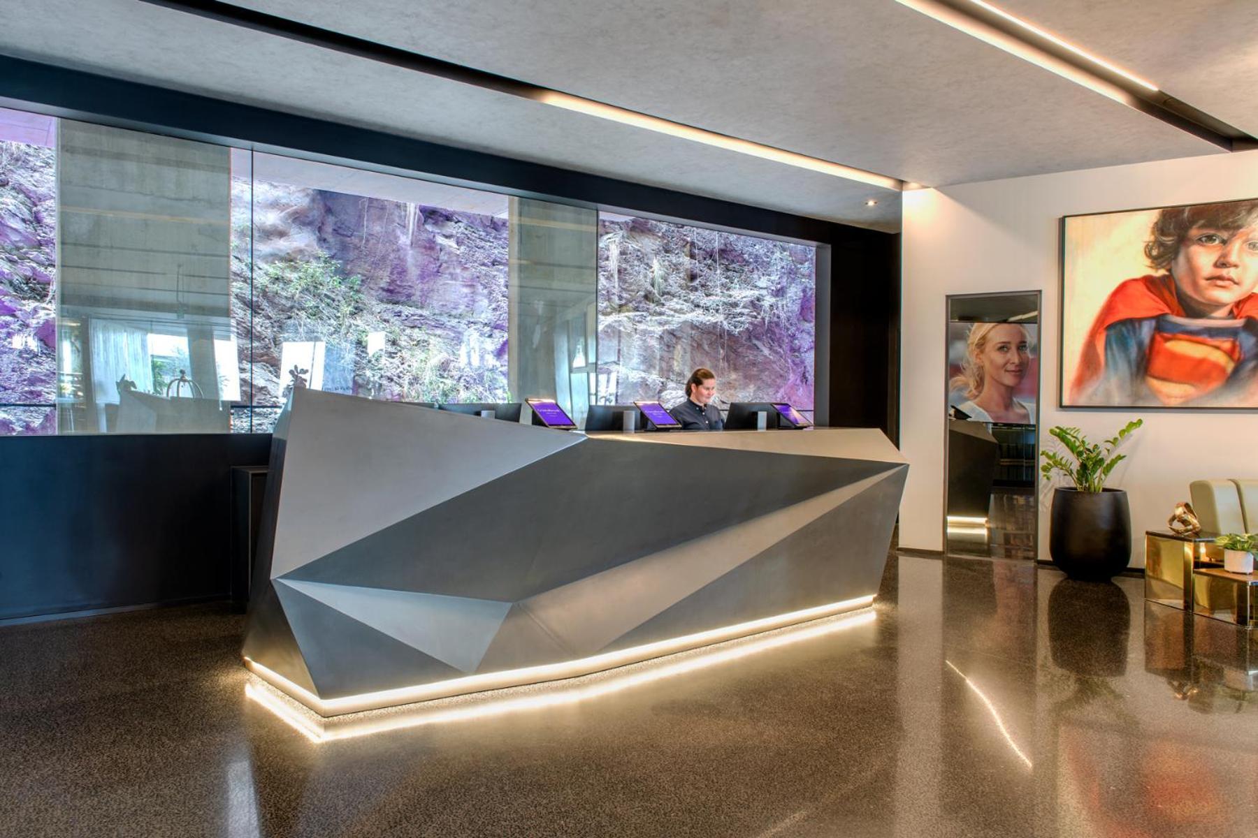 Crystalbrook Vincent Hotel Brisbane Exterior photo Reception desk at the headquarters of the company in Madrid